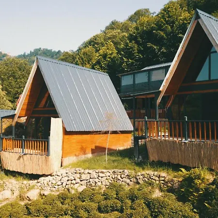 Komilo Vadi Bungalov 1 Ризе