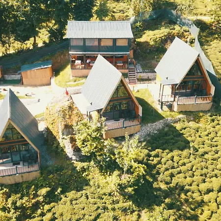 Komilo Vadi Bungalov 1